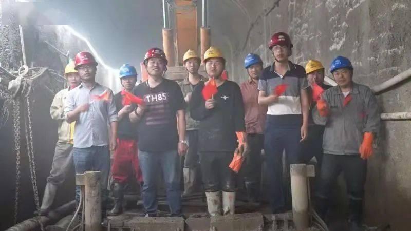 救援受困的小偷